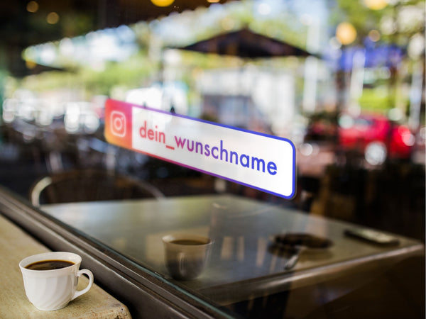 Instagram Schaufensteraufkleber Bunt Text mit Rahmen
