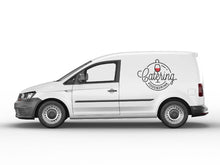 Laden Sie das Bild in den Galerie-Viewer, Aufkleber Catering Logo minimalistisch Autoaufkleber