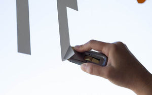 Aufkleber von Glasscheibe entfernen