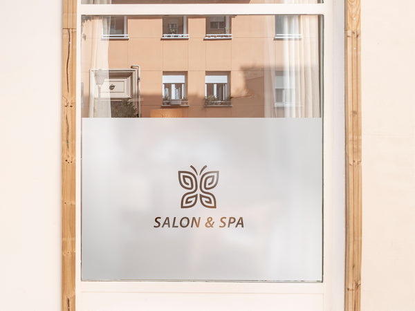 Milchglasfolie Logo ausgeschnitten personalisiert auf Maß Sichtschutz