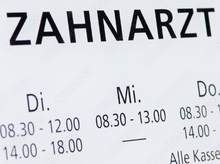 Laden Sie das Bild in den Galerie-Viewer, Öffnungszeitenaufkleber eigenes Motiv plotten lassen