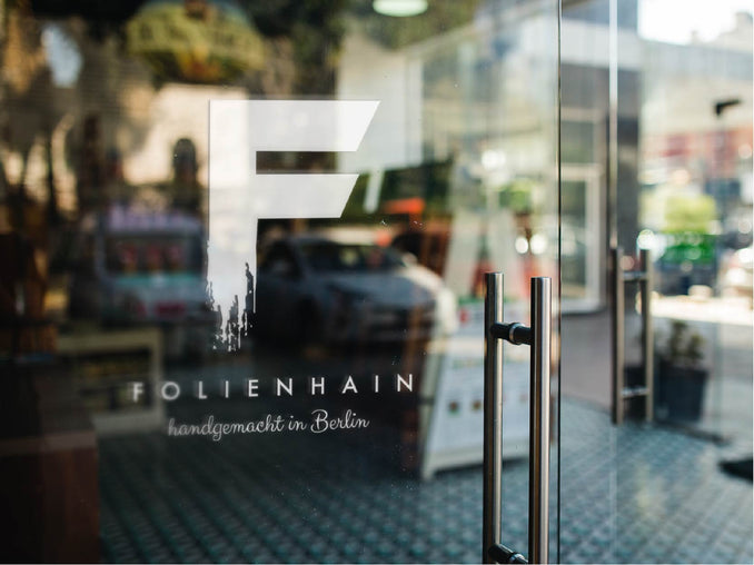 Schaufensteraufkleber eigenes Motiv plotten - einfarbig