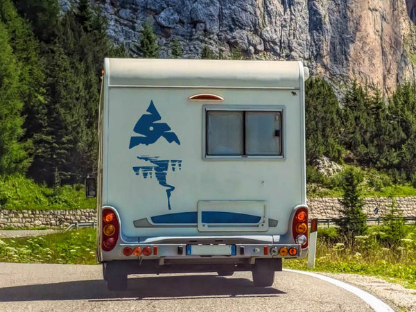 Autoaufkleber Berglandschaft im Blatt