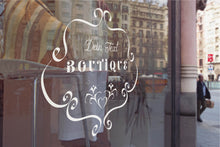 Laden Sie das Bild in den Galerie-Viewer, Aufkleber Boutique Schriftzug Rahmen Schaufenster
