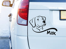 Laden Sie das Bild in den Galerie-Viewer, Autoaufkleber Hund Labrador mit Wunschname